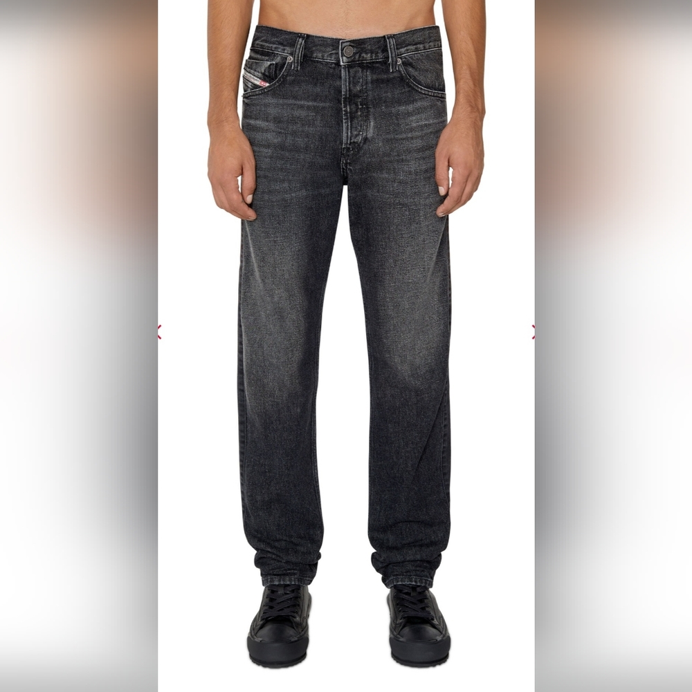 NWT Diesel Mens Slim Fit Mid Waist Straight Leg Jeans Size 29